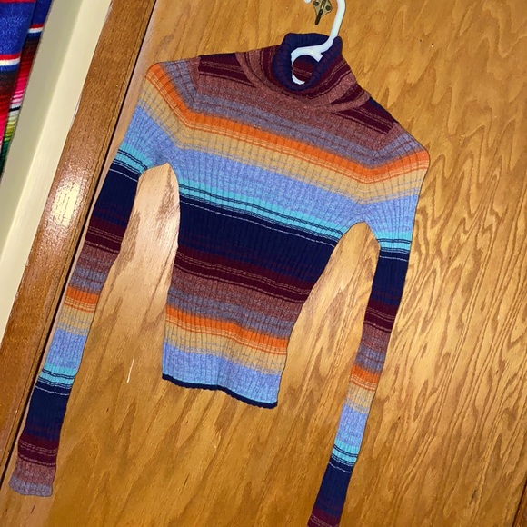 🍂American Eagle Cropped Sweater, sz xsmall🍂 - Picture 4 of 6